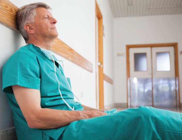 Carving out some down time is one way doctors can keep job pressures from getting to them.